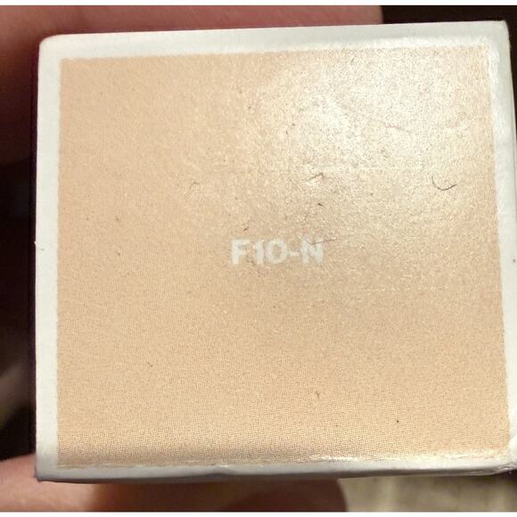 Smashbox Always on Skin-Balancing Foundation + Hyaluronic Acid F10N 1 OZ New - Picture 2 of 3